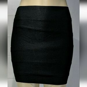 POOF APPAREL Black Textured Striped Elastic Waist Stretch Mini Skirt NWT